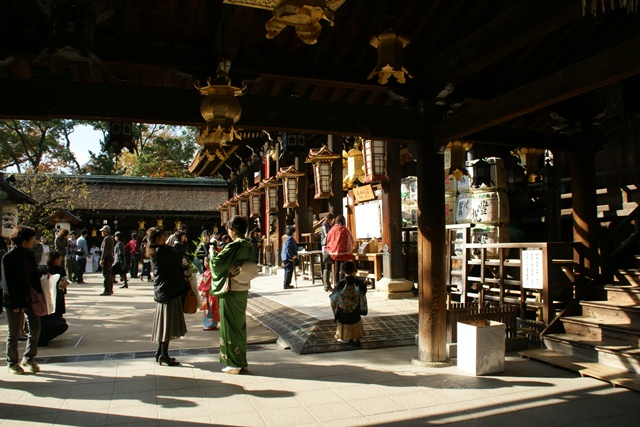 紅葉真っ只中東福寺、北野天満宮をご紹介(2/2)_d0181492_005774.jpg