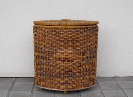 Rattan Basket_f0158009_4184564.jpg