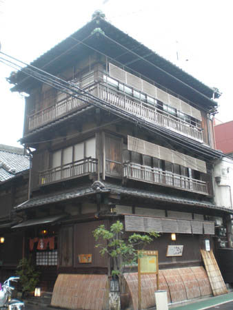 a0053063_0375949.jpg