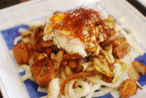 豚バラとホタテのピリ辛焼きうどん_d0159822_854854.jpg