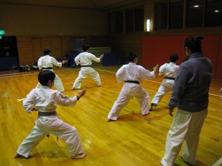 麻生道場 型、組手!_c0118332_22434115.jpg