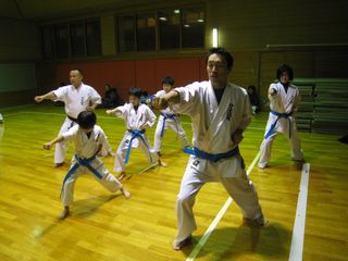 麻生道場 型、組手!_c0118332_22434840.jpg