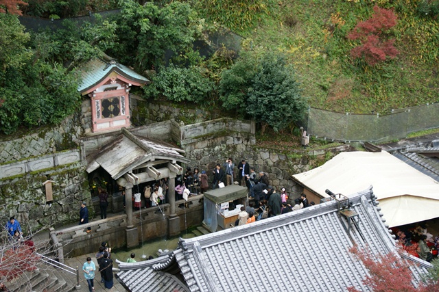 さすがです。紅葉も最高です。清水寺を訪ねました_d0181492_21352628.jpg