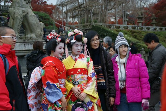 さすがです。紅葉も最高です。清水寺を訪ねました_d0181492_21572129.jpg