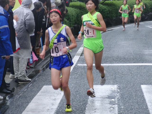 雨の中、懸命に走る選手に勇気をもらう「県市町対抗駅伝」_f0141310_7402989.jpg