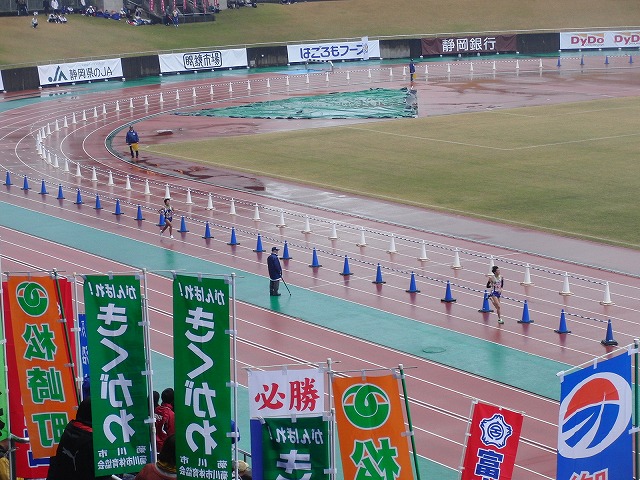 雨の中、懸命に走る選手に勇気をもらう「県市町対抗駅伝」_f0141310_7431177.jpg