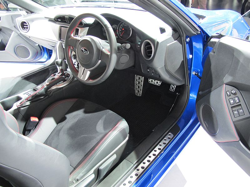 ベールを脱いだ「スバル BRZ」の詳細を語る_f0076731_14534294.jpg