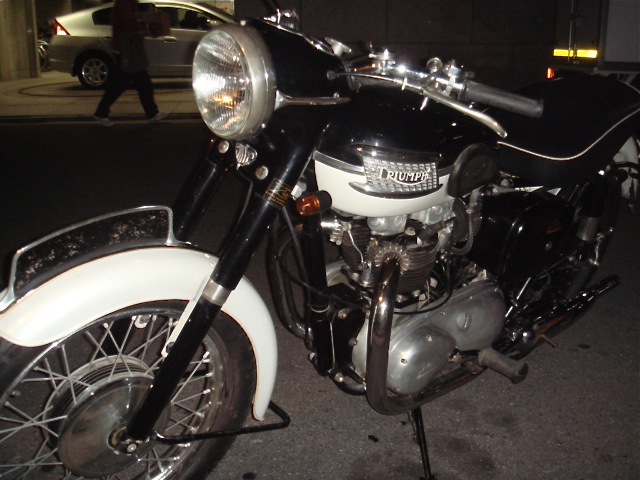 58 TRIUMPH THUNDERBIRD_c0105244_1748307.jpg