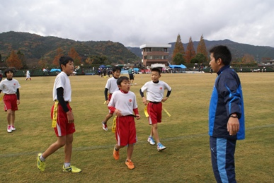 サントリーカップ　第8回 全国小学生タグラグビー選手権大会_b0181767_1674923.jpg