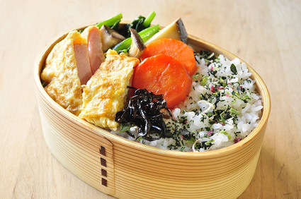 厚切りハムピカタのお弁当_b0171098_8391943.jpg