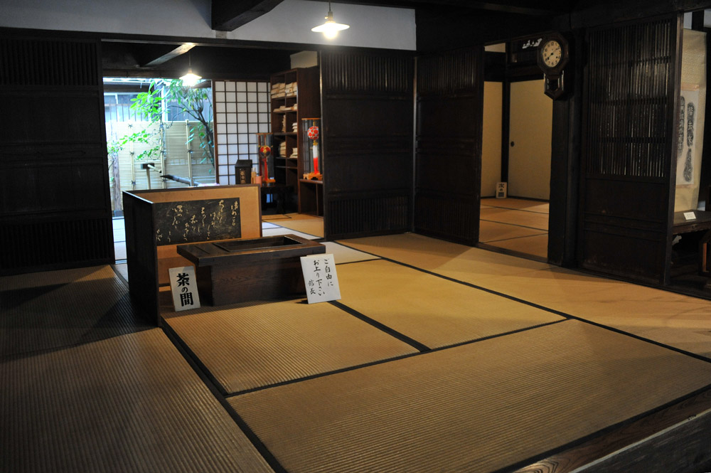 柳川の川下りと観光_a0042310_16562638.jpg