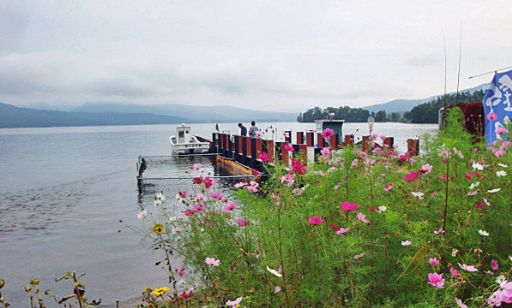 北海道・道東観光　⑦ [ 阿寒湖畔温泉 (3) 湖畔の朝 の 壱 ]　　　　　　　　  (小宮山)_b0012636_23362628.jpg