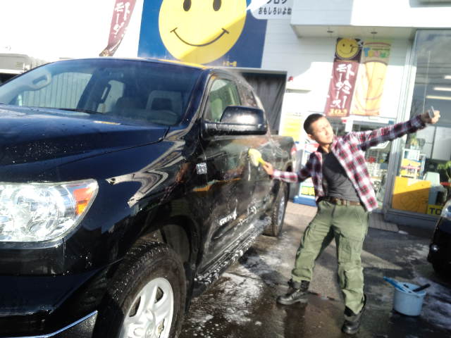 ランクル TOMMY札幌店 12月8日!小野様 グランビア 納車☆_b0127002_22451164.jpg