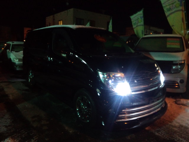 ランクル TOMMY札幌店 12月8日!小野様 グランビア 納車☆_b0127002_22565539.jpg