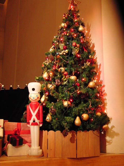 「MAUハンドベルリンガーズ」のクリスマスコンサート_f0141310_6545951.jpg