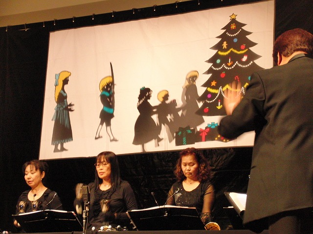 「MAUハンドベルリンガーズ」のクリスマスコンサート_f0141310_655475.jpg