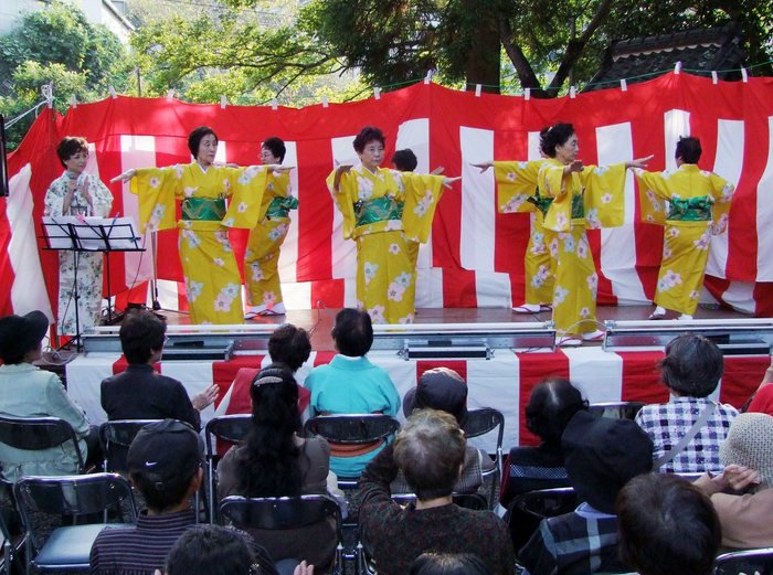 2011金谷ふれあい秋祭り-記録その⑨　2日目　ステージ_a0103948_2248326.jpg