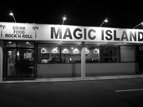 MAGIC ISLAND_f0180552_16592627.jpg