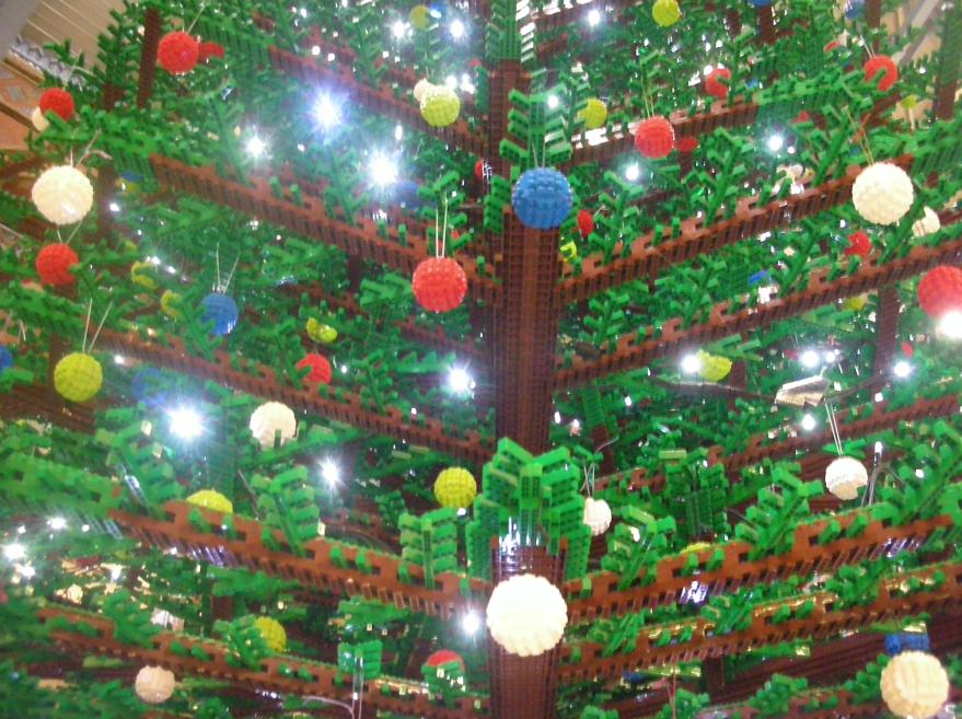 世界一大きい☆レゴで作ったXマスツリー : ロンパラ！（LONDON