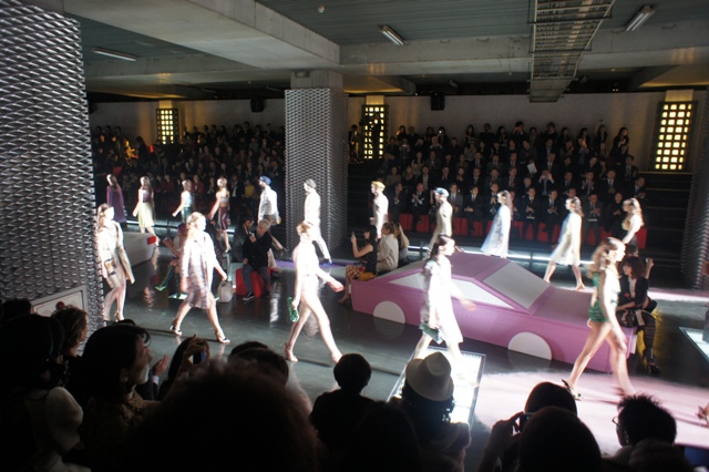 ブランドの選択ー PRADA2012春夏_f0083294_16211317.jpg