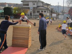 12月7日(年長　加治東小学校と交流会・ローテーション大会)_d0091723_10553962.jpg