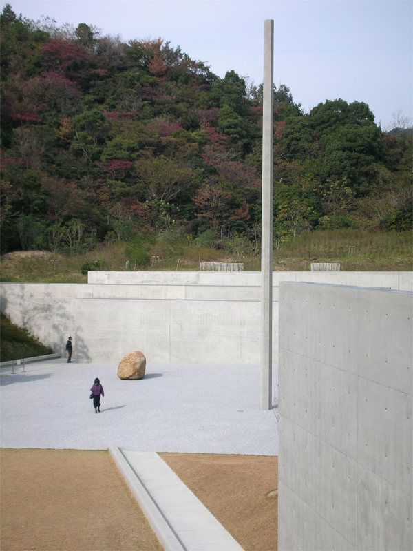 『直島／李ウーワン美術館』_b0084540_11295881.jpg