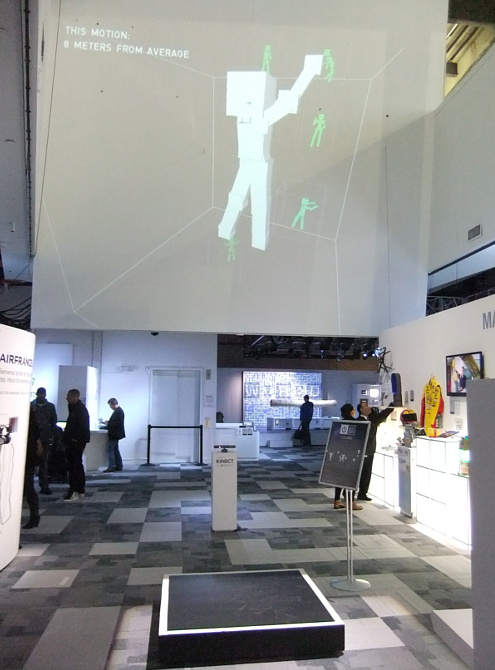 タイムズ・スクエアに過去最大スペースでオープン　Wired Store 2011_b0007805_0554036.jpg