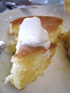 窯焼きスフレパンケーキ/星乃珈琲店 豊〇_c0134734_056469.jpg