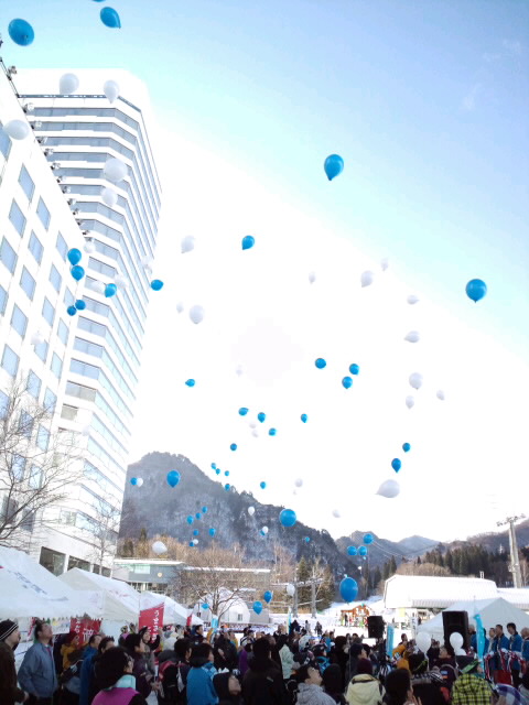 苗場スキー場☆バルーンリリース_c0151965_942833.jpg