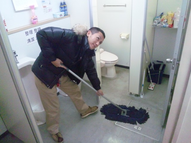 ランクル TOMMY札幌店 12月11日!2人営業☆_b0127002_20364422.jpg