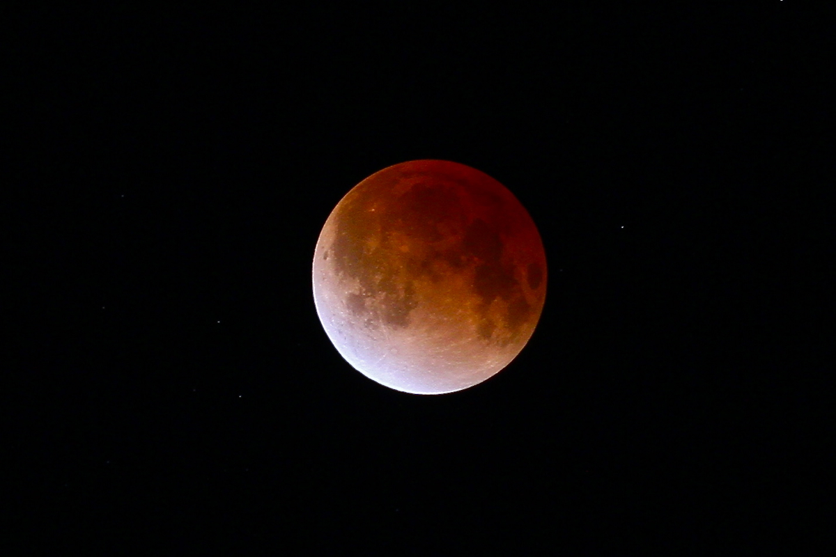 Eclipse_b0136231_0564652.jpg