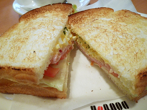 ドトールコーヒーショップ 池袋グリーン大通り店_c0152767_1845793.jpg