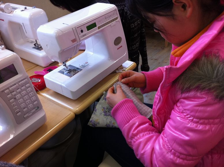 12/6アンジュール松崎店「カフェdeハンドメイド」ファスナーポーチ完成!_b0213187_2223377.jpg