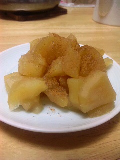 自家製、りんごの生姜・マヌカハニー煮_a0103940_23541648.jpg