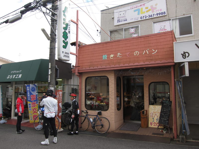 いま南大阪のサイクリストの間で最も熱いパン屋・パンプキンさんへー牛滝パンサイクリング(後編）_e0138081_634180.jpg