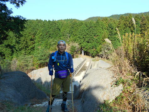 三郡往復縦走　竃門神社～宝満山～三郡山～砥石山～若杉山再び_a0206345_2018541.jpg