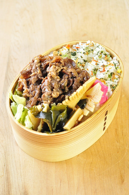 牛肉と筍のお弁当_b0171098_814577.jpg