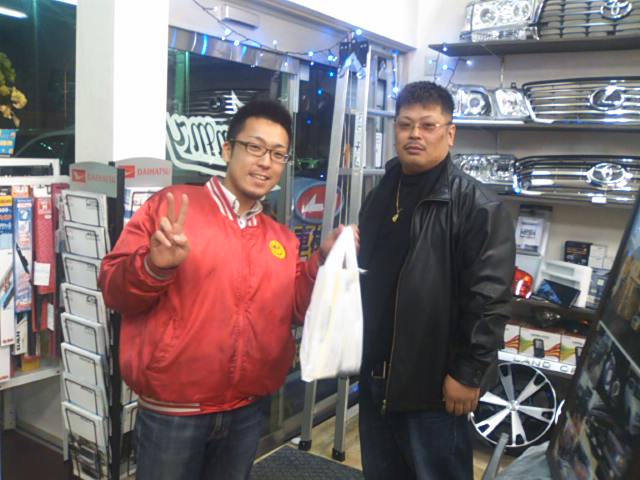 ランクル TOMMY札幌店 12月14日!今年もあと半分です。_b0127002_20464942.jpg