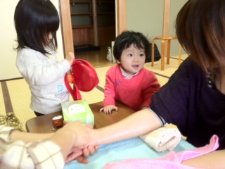 今年最後の松ヶ丘ボランティア_a0191183_1338758.jpg