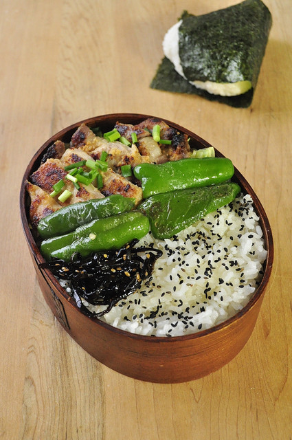 豚の味噌漬け弁当_b0171098_8191359.jpg