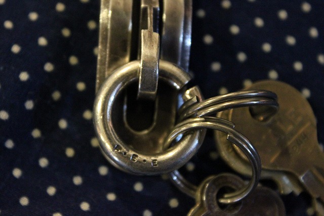 CHOLOS × F.E.E \"LOCKER CLIP\"_d0121303_1411679.jpg