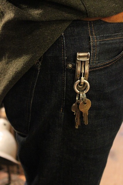 CHOLOS × F.E.E \"LOCKER CLIP\"_d0121303_148385.jpg
