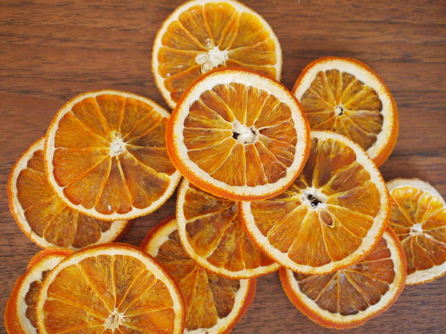 オレンジ色のステンドグラス ハナトモのベルギー スウェーデン オーストラリア シンガポール日記