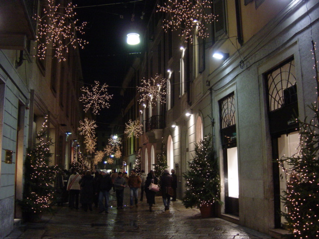 イタリアのクリスマスのイルミネーション_a0209951_3285757.jpg