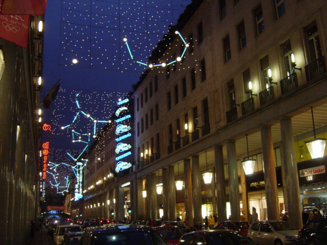 イタリアのクリスマスのイルミネーション_a0209951_3302510.jpg