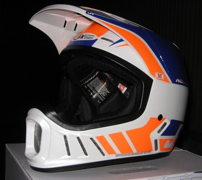 ついに、ついに入荷した、JT Racing ALS-02 ヘルメット_f0062361_20112119.jpg
