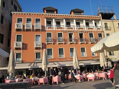 e0212073_2351679.jpg