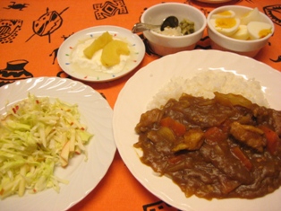 カレーライスにサラダ!1人でできた_d0031682_6544130.jpg