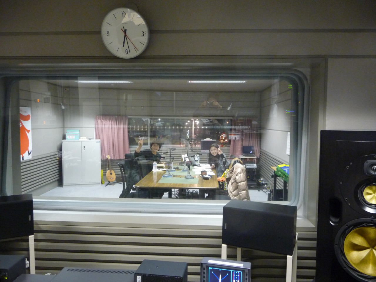 FMトワイライト出演レポート_d0063599_6421492.jpg