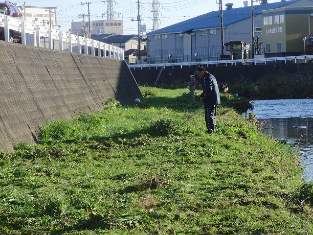 小潤井川の草刈り＆ソバの種まき_f0141310_743577.jpg